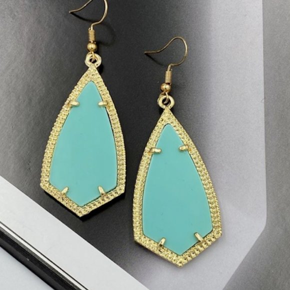 Mint Adelaide Earrings - Picture 3 of 6